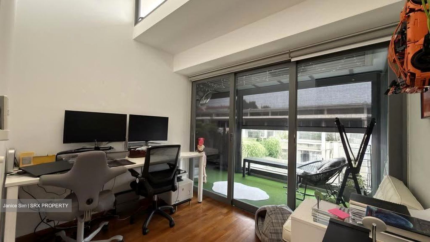 Hillcrest Villa (D11), Terrace #629722961